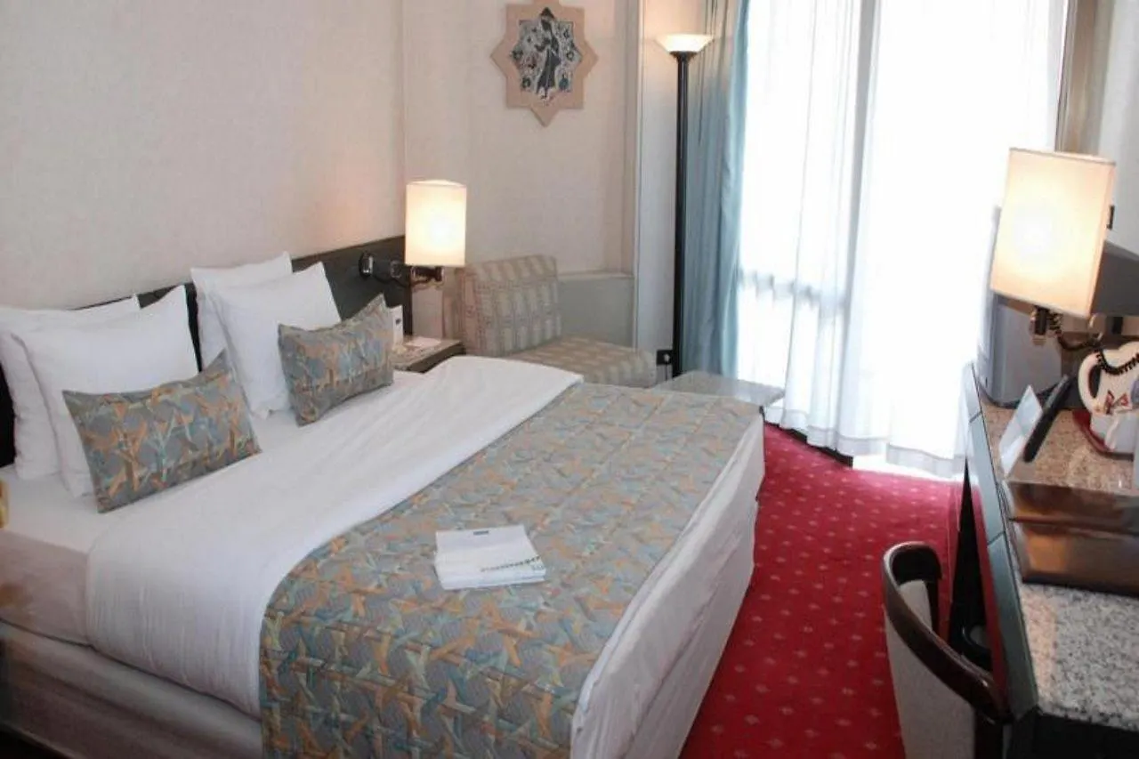 Atakoey Marina Hotel Стамбул